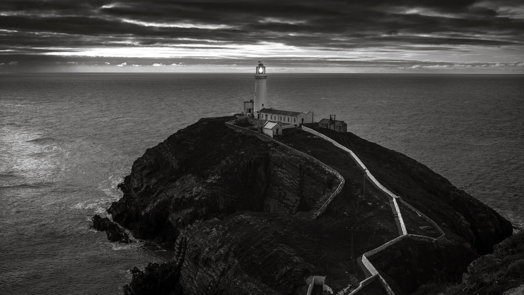 walk-the-wild-beauty-of-anglesey-coastal-path