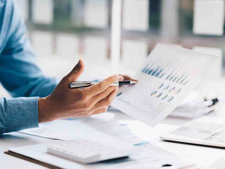 Weak jobs report eases pressure on fixed mortgage rates
