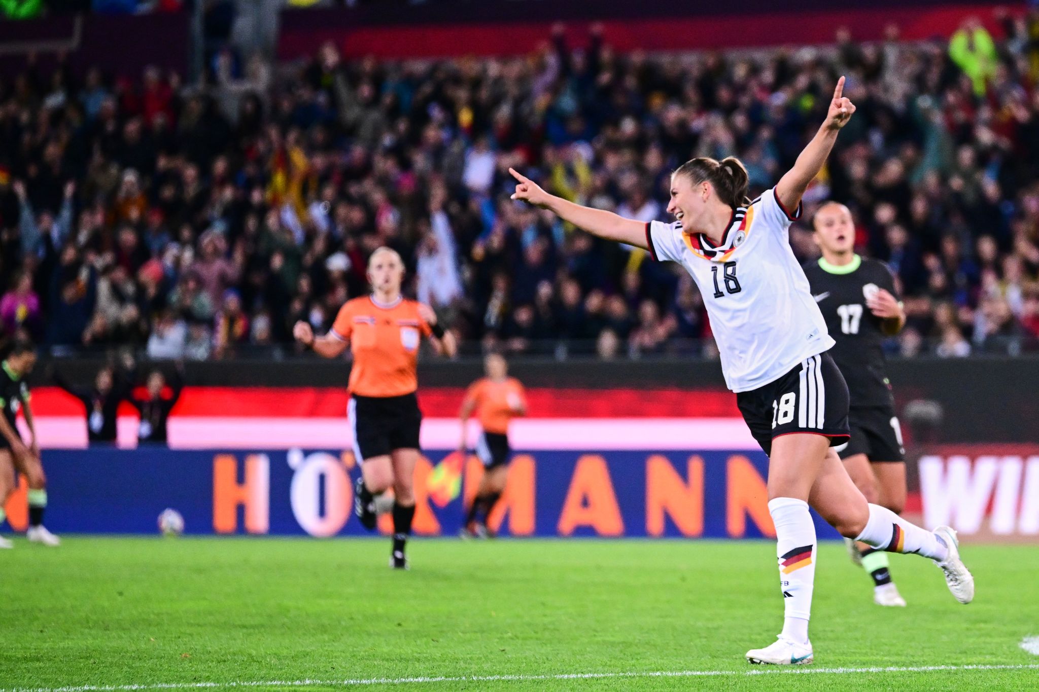 Kössler scores twice as Germany beat Australia in friendly match