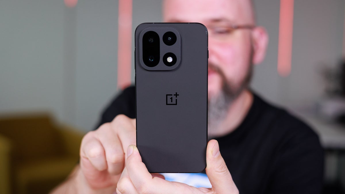 Some OnePlus 15 owners can finally switch their whole operating system