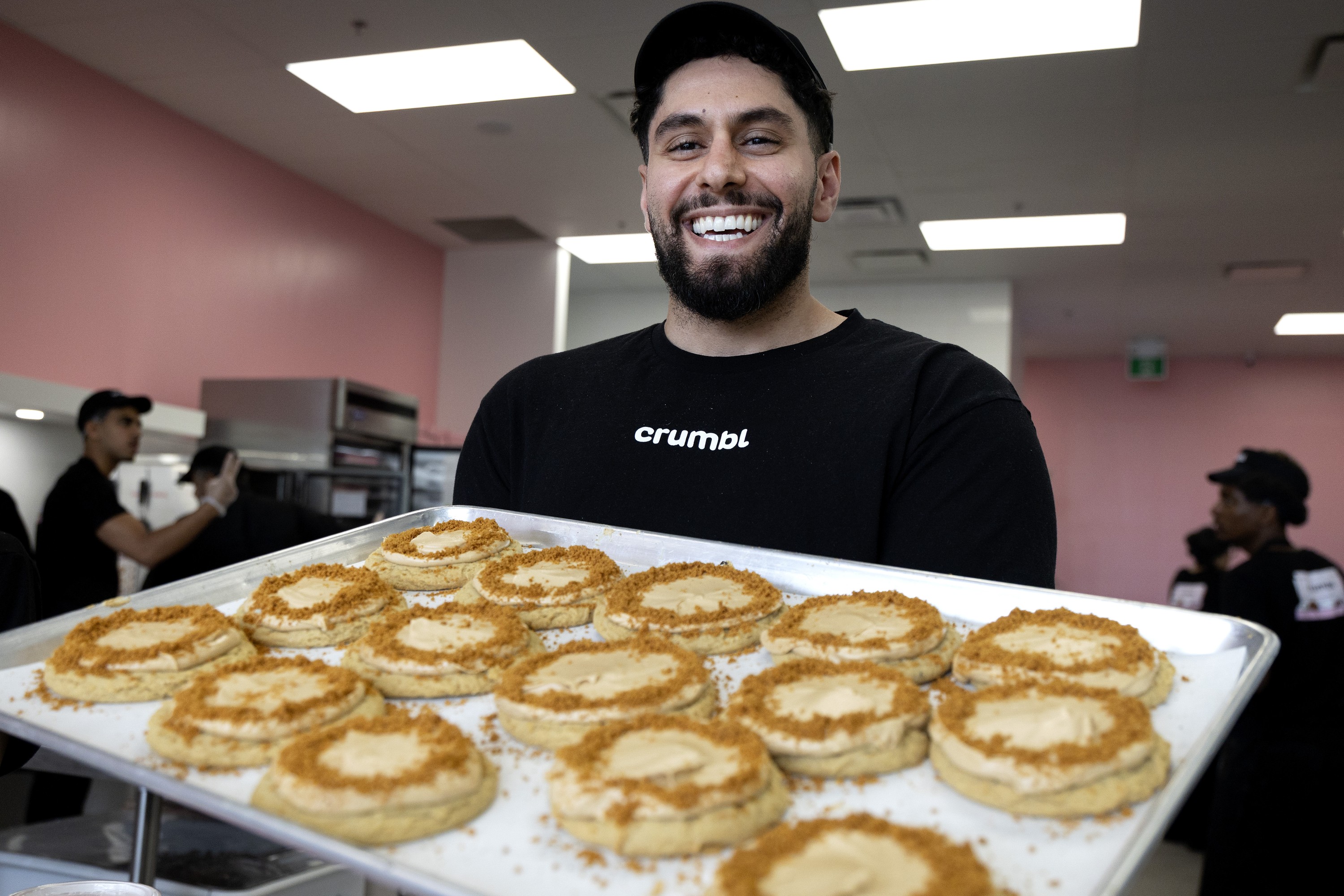 Viral cookie chain Crumbl opens in Quebec, but can it keep customers ...