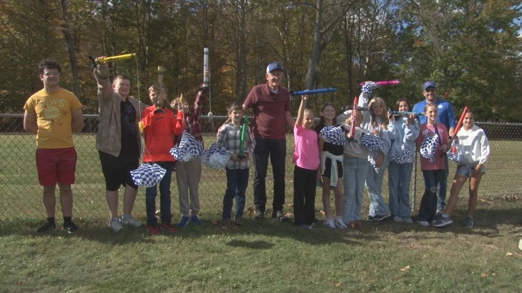 Holland students launch model rockets and dream of future space careers