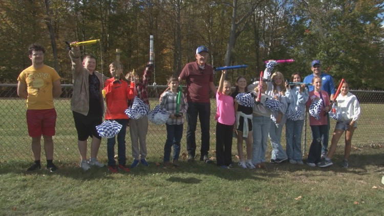 Holland students launch model rockets and dream of future space careers