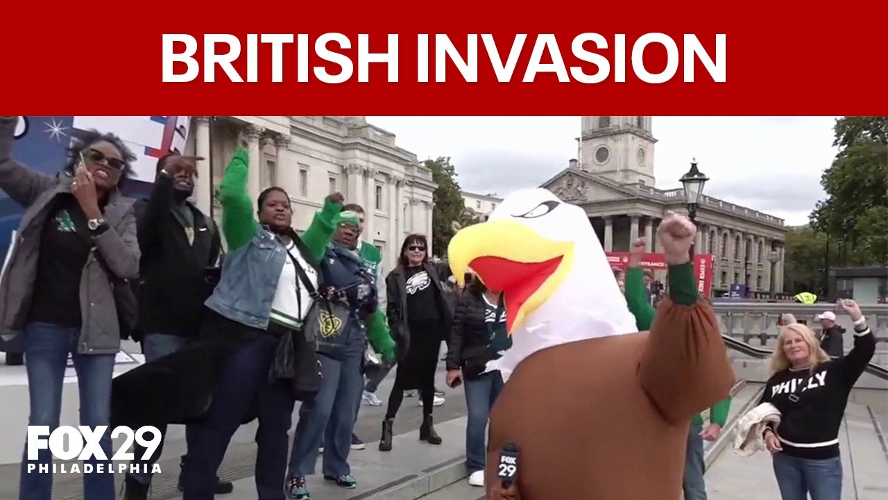 Eagles fans take over Trafalgar Square for NFL Experience in London