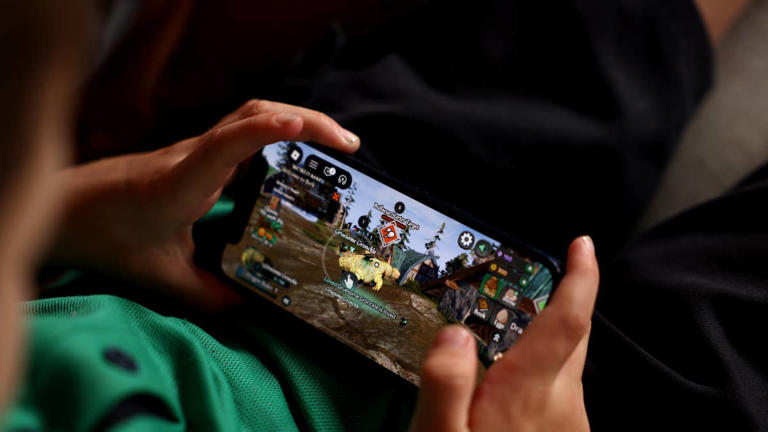 Roblox AI game maker has a catch, Morgan Stanley’s test shows
