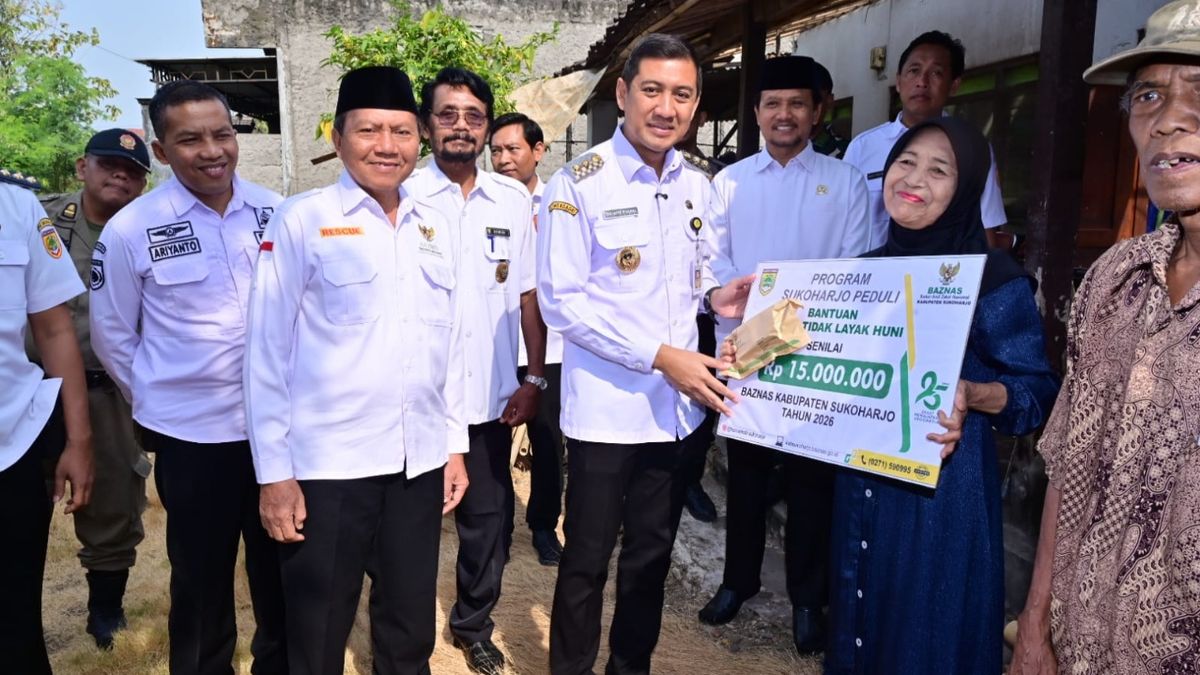 Baznas dan Pemkab Sukoharjo serahkan bantuan RTLH, rumah korban ...