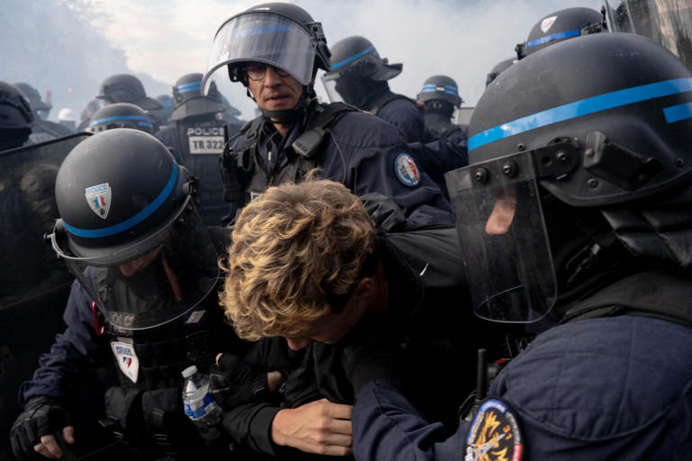 Les arrestations records depuis le début du mouvement lycéen ...