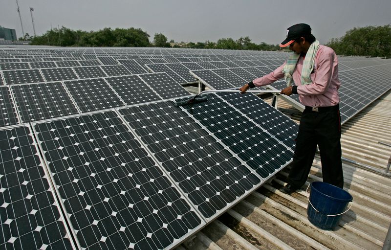 Building-integrated solar panels hold promise for India, but barriers ...