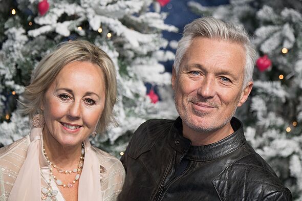 Legendary singer searched world for surgeon after Martin Kemp's horror ...