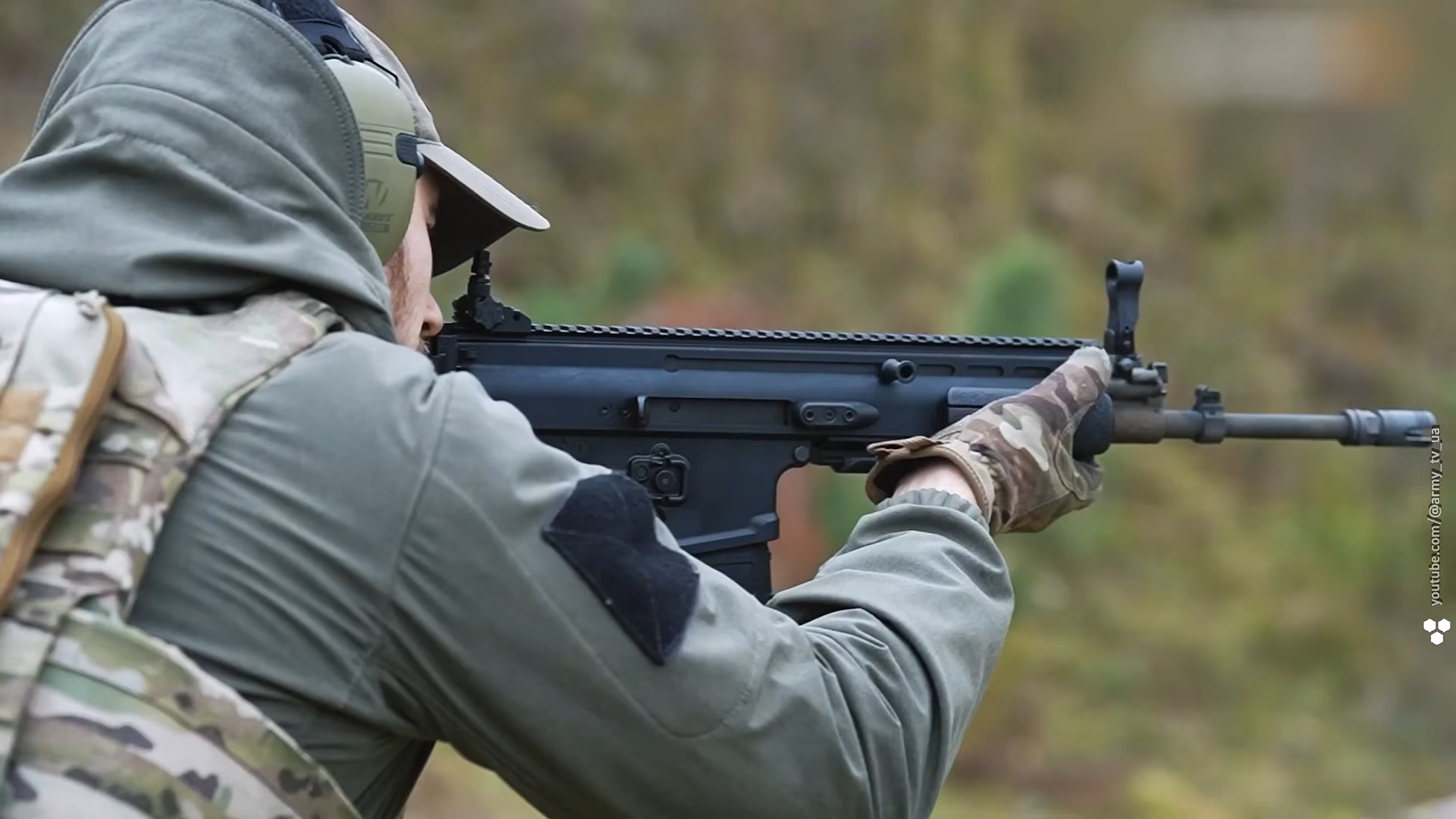 America rejected the FN SCAR then Ukrainian soldiers took it into ...