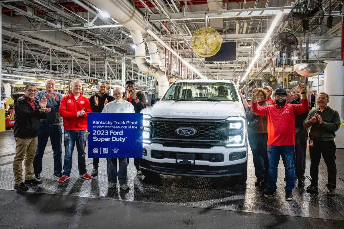 Judge OKs class action lawsuit against Ford for faulty fuel pumps