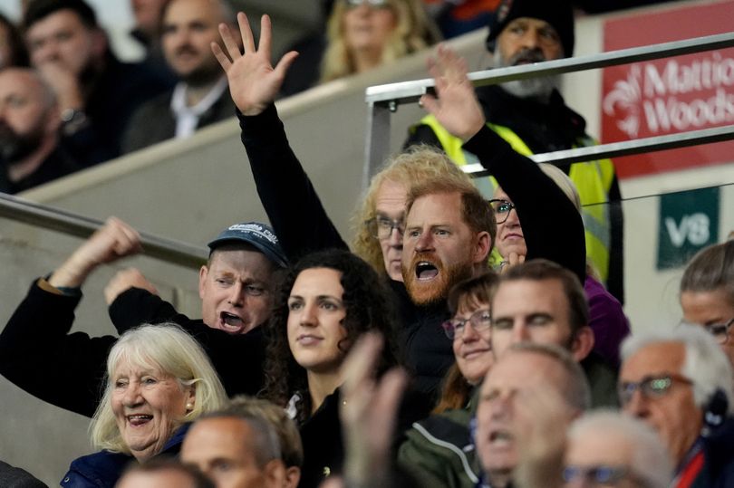 Prince Harry booed by crowd as he turns up to watch Welsh rugby stars ...