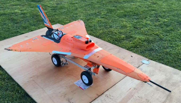 World’s first 3D-printed remote control aircraft with a jet turbine ...