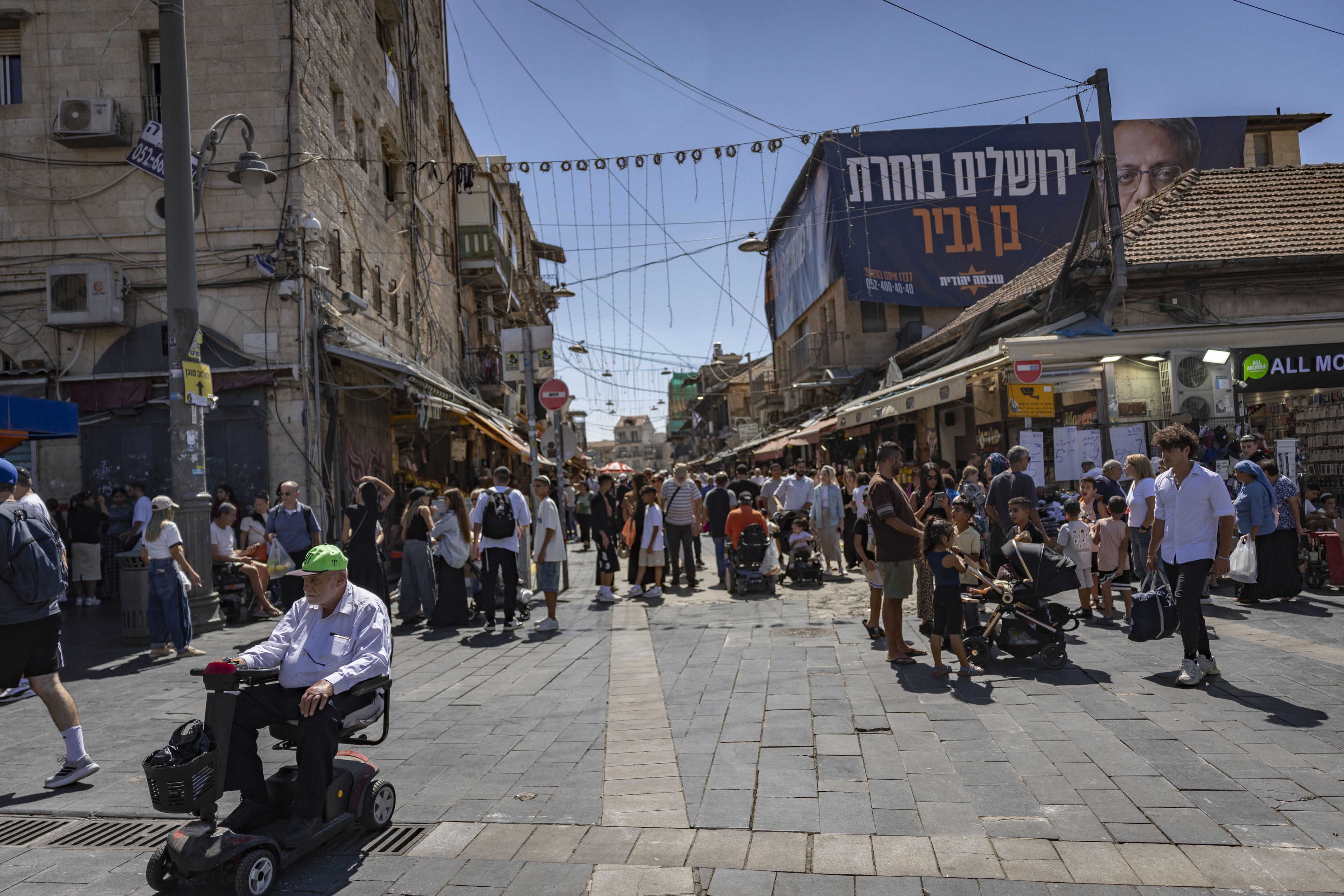 Israelis feel more Middle Eastern as views of Europe sour, study finds