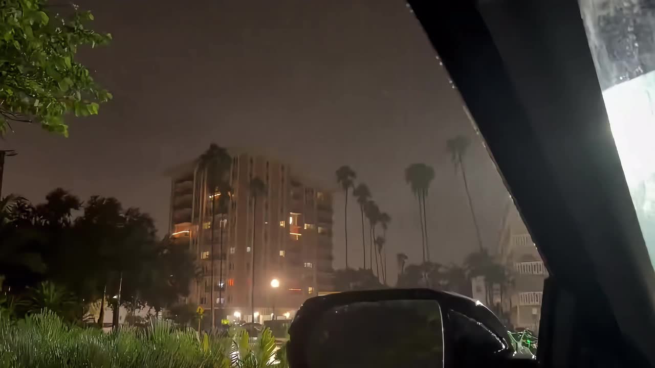 Torrential rain and strong winds lash St. Petersburg waterfront in ...