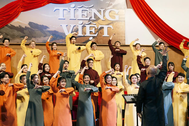 Saigon Choir mất 8 năm đưa 24 ca khúc Việt lên sân khấu hợp xướng