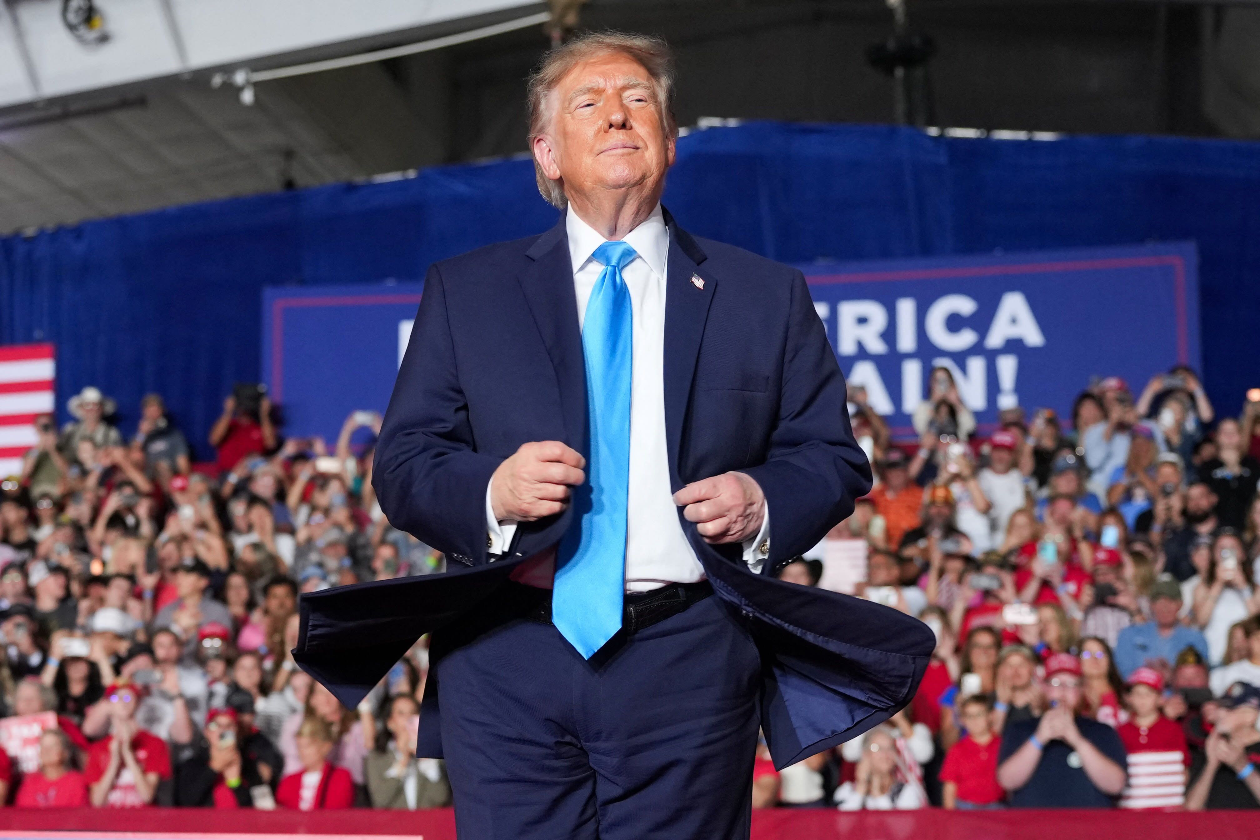 Trump leaves door open to Iran strike before midterms, less than a day ...