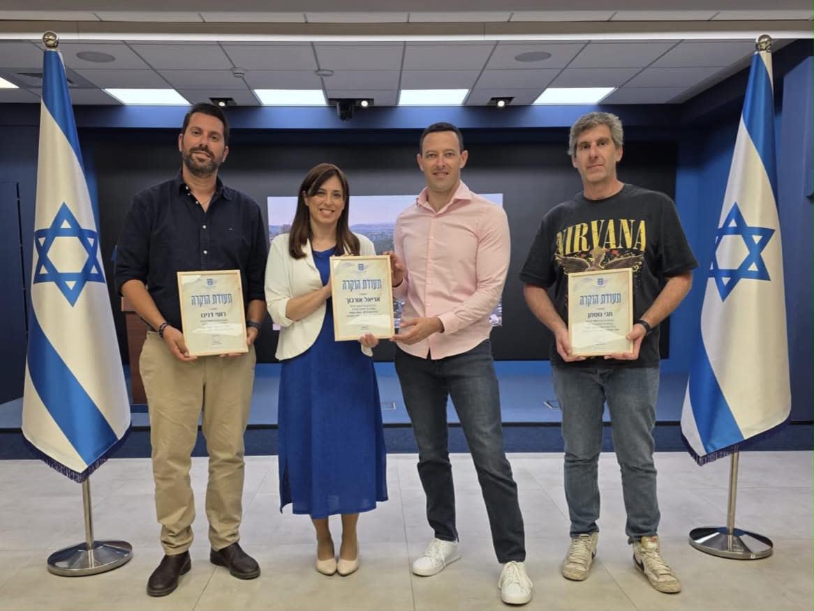 Gov't honors creators of NAZA, The True Story for challenging claims of ...