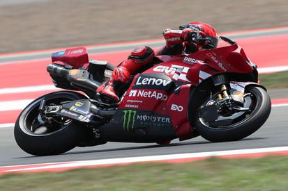 Bezzecchi brushes off Fernandez's anger after Indonesian GP sprint crash