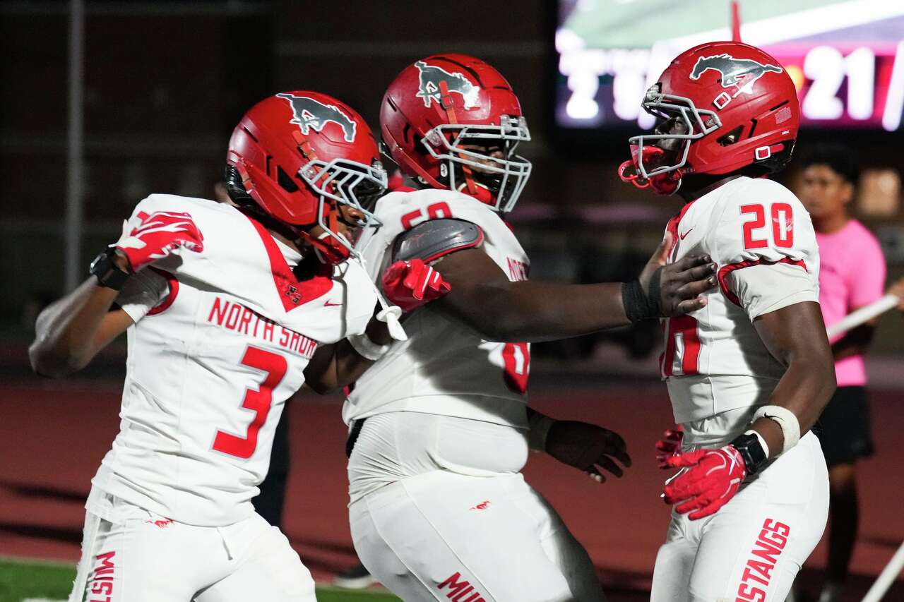 North Shore blocks extra point in final minute to cap rally over Summer ...