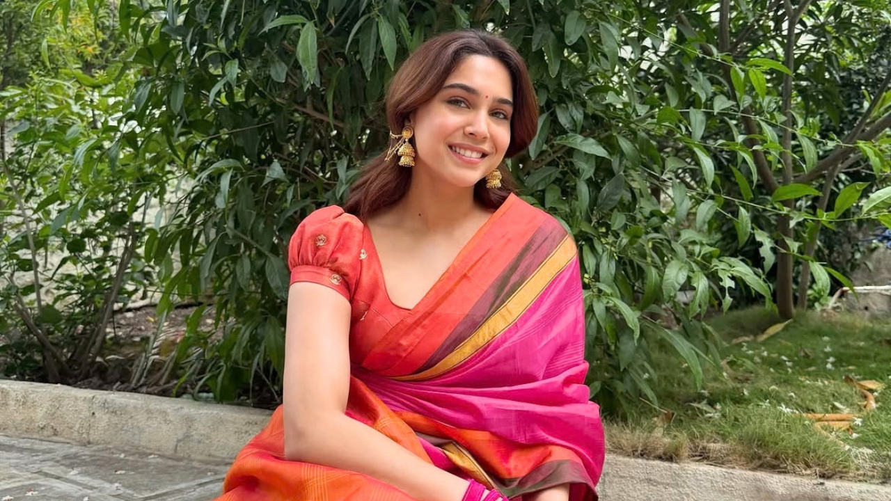 Sharvari reveals how her parents helped her choose acting over civil ...