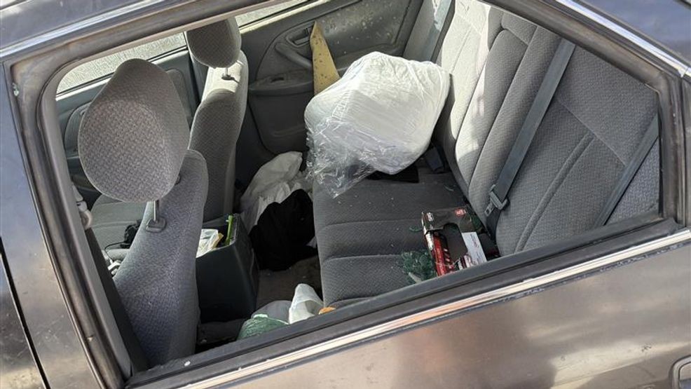 Kerman farmworker says tools stolen from car after ICE agents broke window