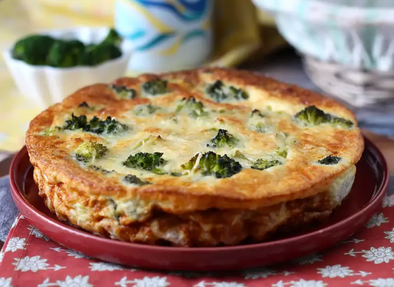 Quiche sans pâte au brocoli, pancetta et cottage cheese