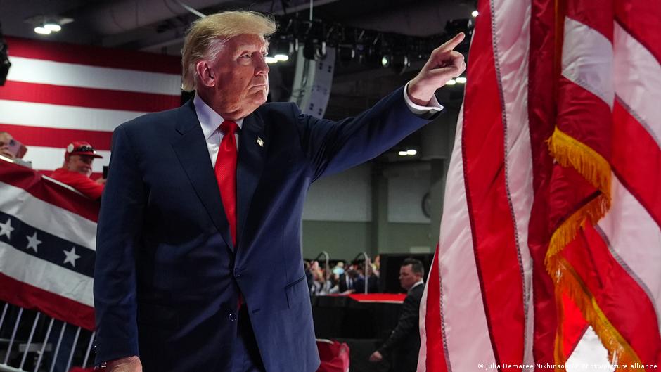 Trump slams Zelenskyy, says Ukraine should elect new president