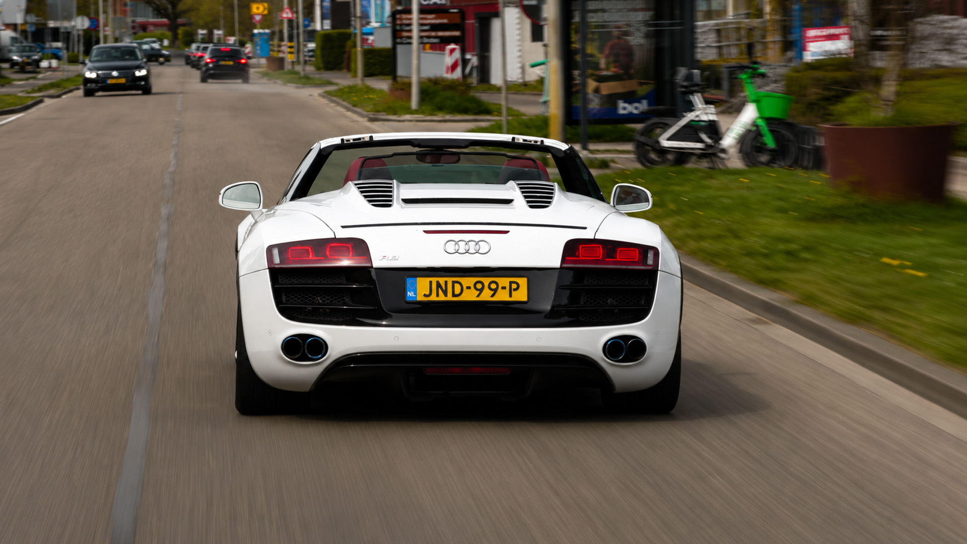 Les Audi les plus folles se réunissent avec plus de 40 voitures de ...