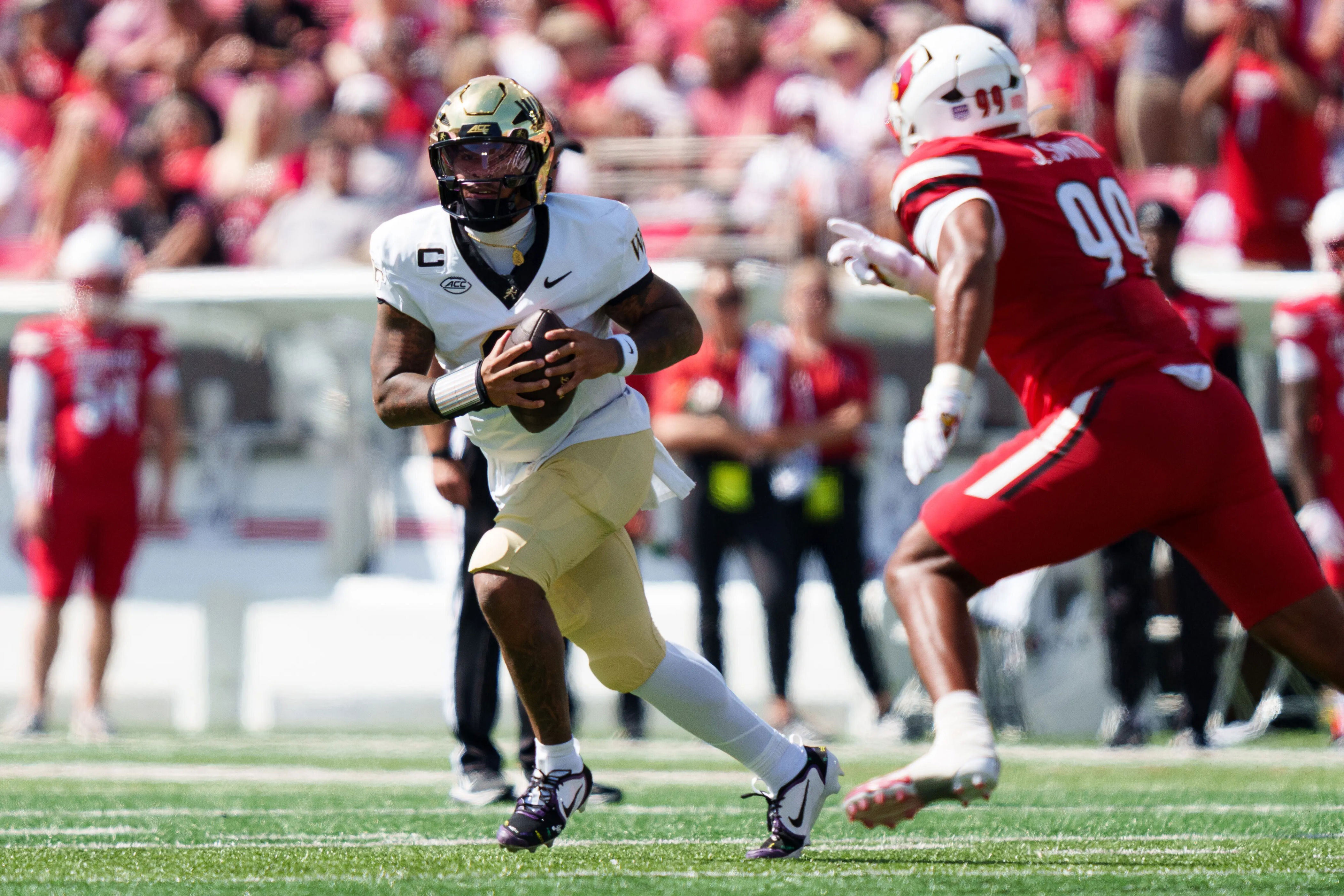 Wake Forest Demon Deacons back home to face the Stanford Cardinal