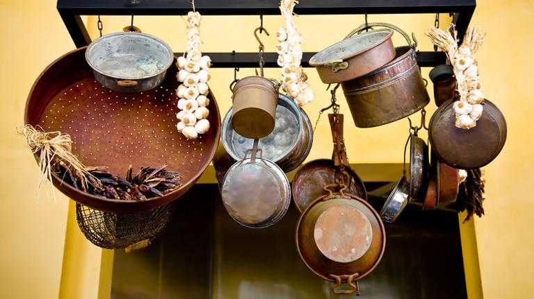 The unique 19th-century cast iron pan to look out for at the thrift ...