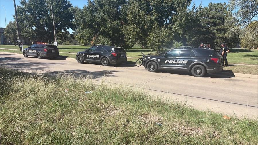 Two hospitalized after argument leads to stabbing at Wichita park: Police