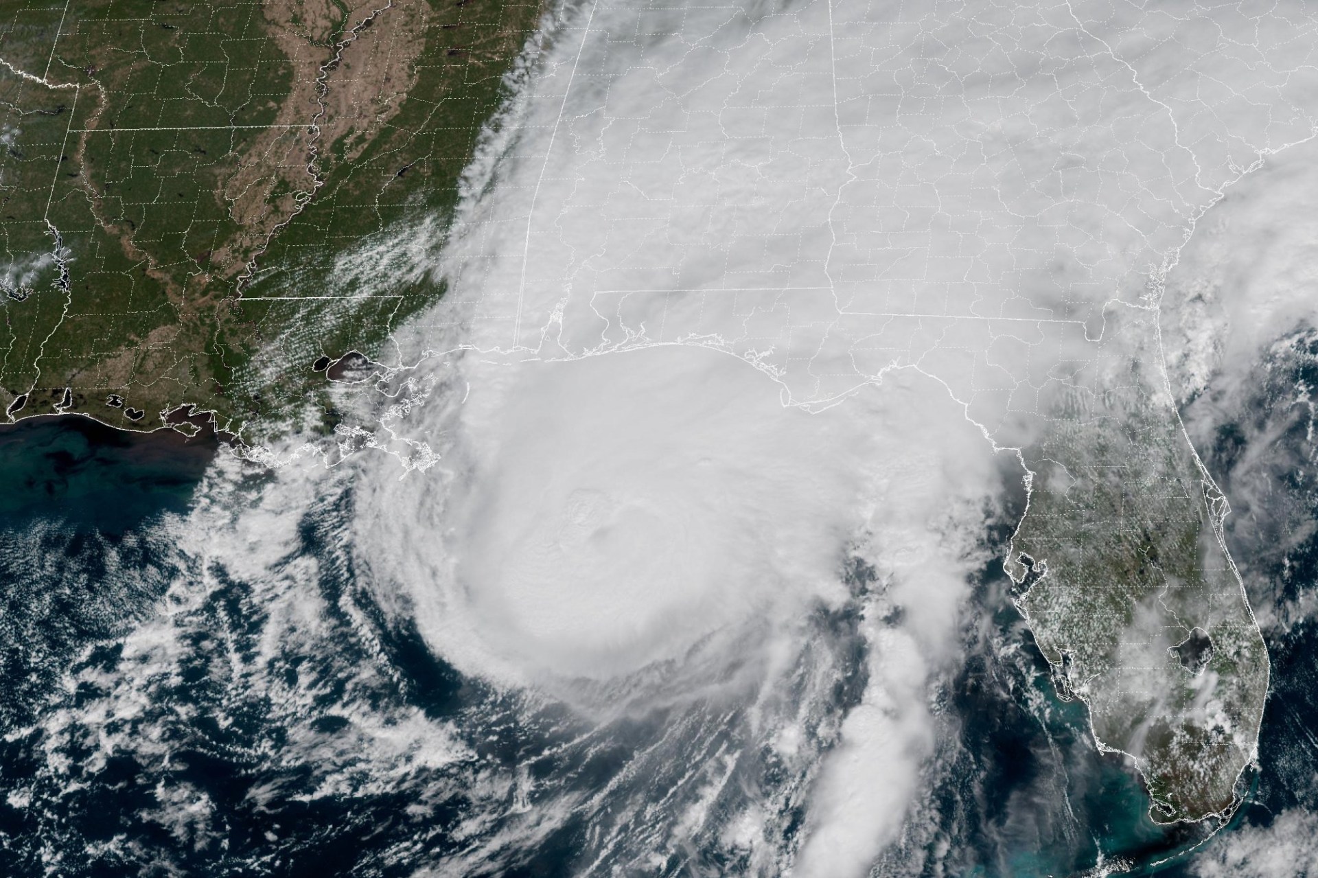 Trump mocked for claiming Florida hurricane is under control after ...
