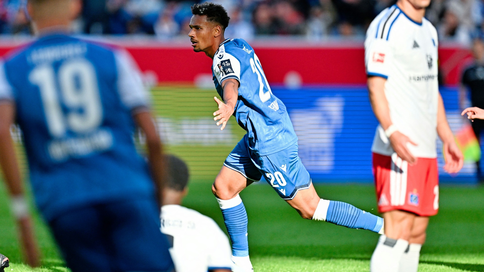Muheim trifft spät bei TSG Hoffenheim: HSV holt Last-Minute-Erfolg