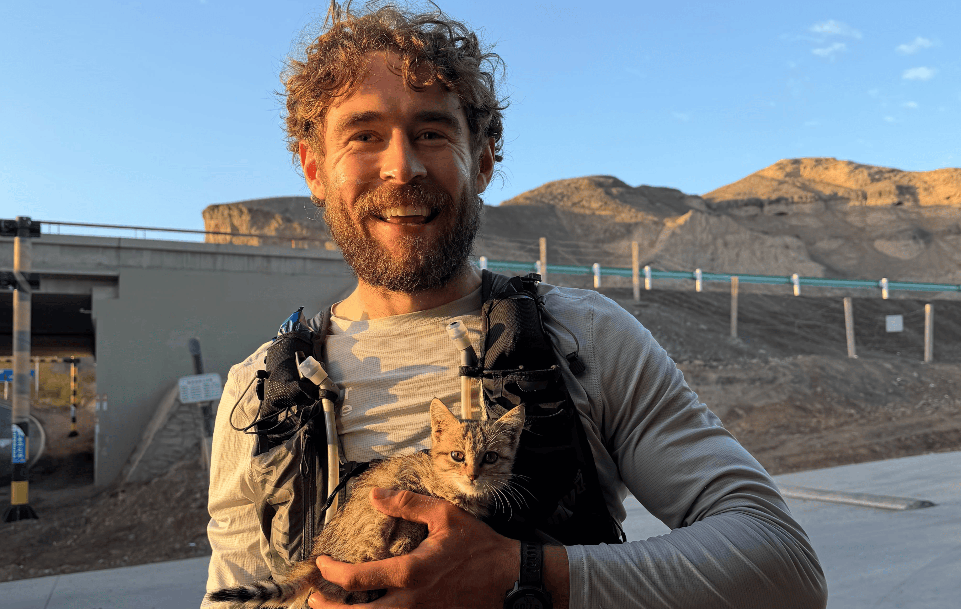 Runner pauses Beijing to London record attempt to rescue kitten ...