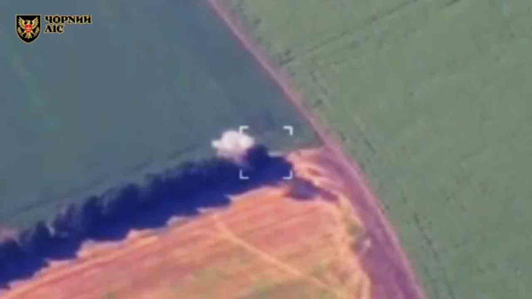 Ukrainian drones strike $50 million radar used by Russia’s S-400 air ...