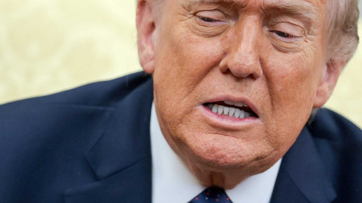 Menswear expert exposes 'body odor' detail about Trump's rally suit