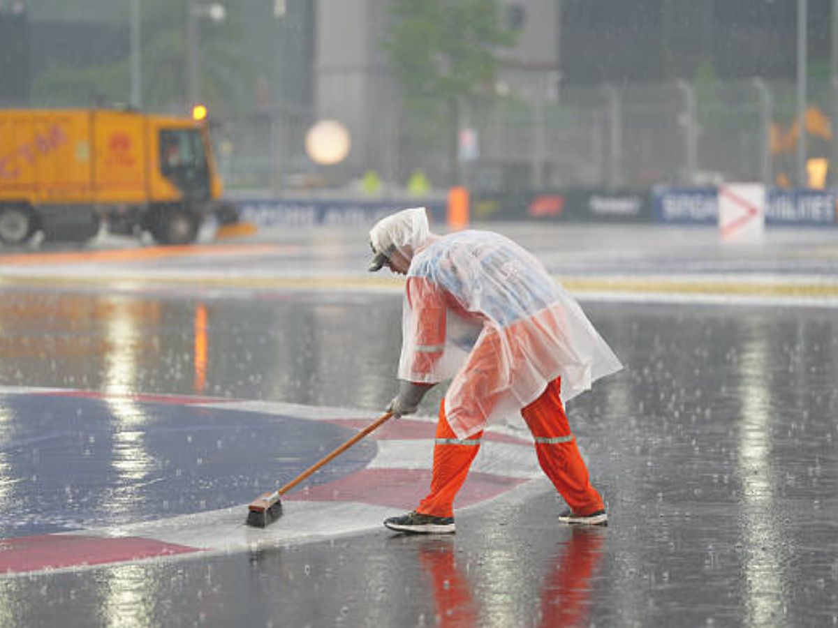 Singapore weather update: F1 sprint race delayed due to heavy rain ...