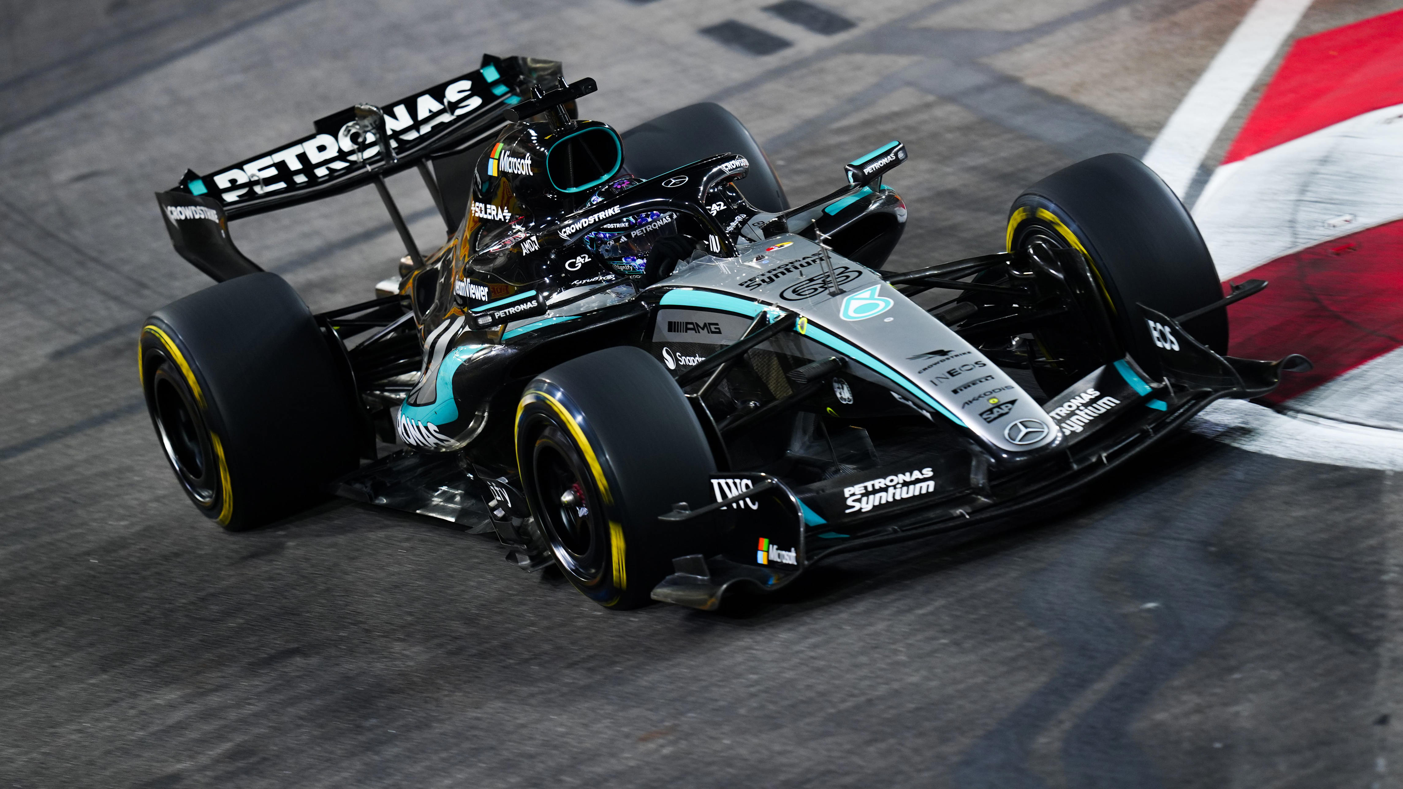 George Russell suffers fresh setback with sprint race crash in Singapore