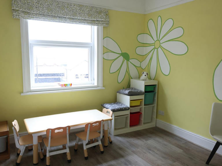 Wirral mums set up playdate café to tackle parental loneliness