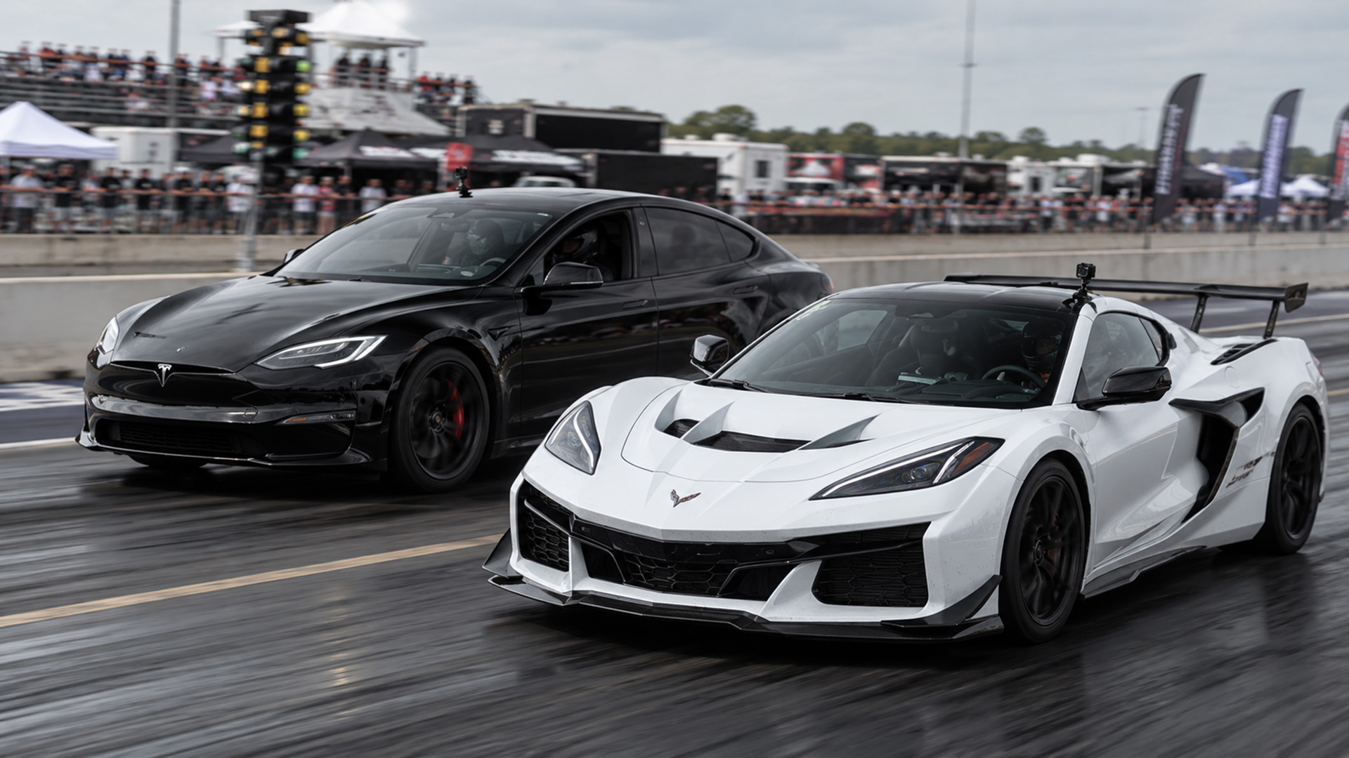 1,250HP Corvette ZR1X battles Tesla Plaid in drag race