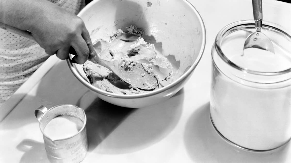 These 3 beloved desserts from the 1940s are pure nostalgia, according ...
