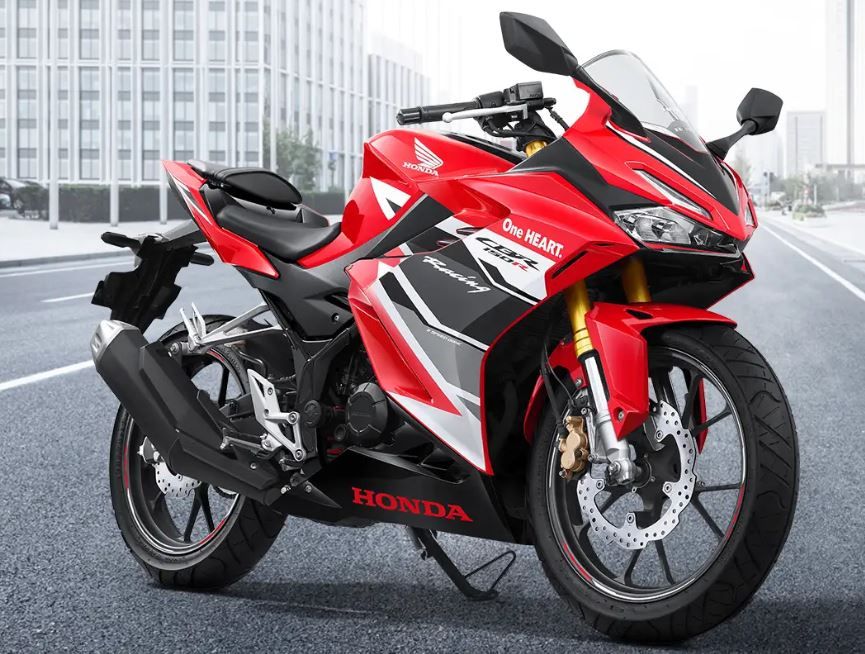 Pilihan motor sport fairing ganteng, cek harga Honda CBR150R Oktober 2026