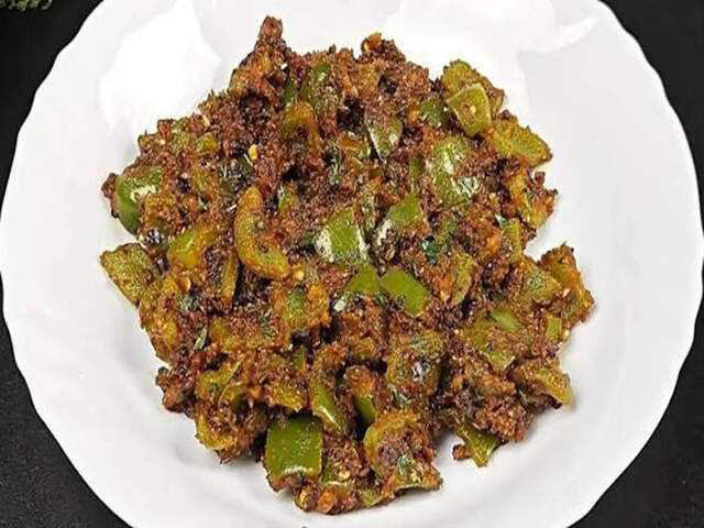 Delicious capsicum and gram flour curry recipe