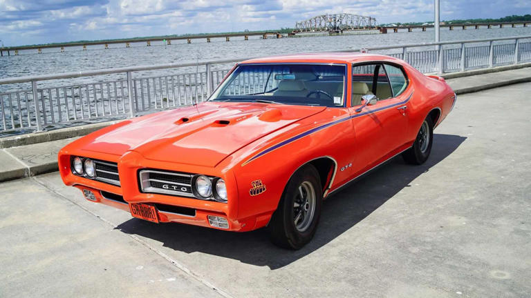 5 of the fastest muscle cars you can buy at auction this weekend