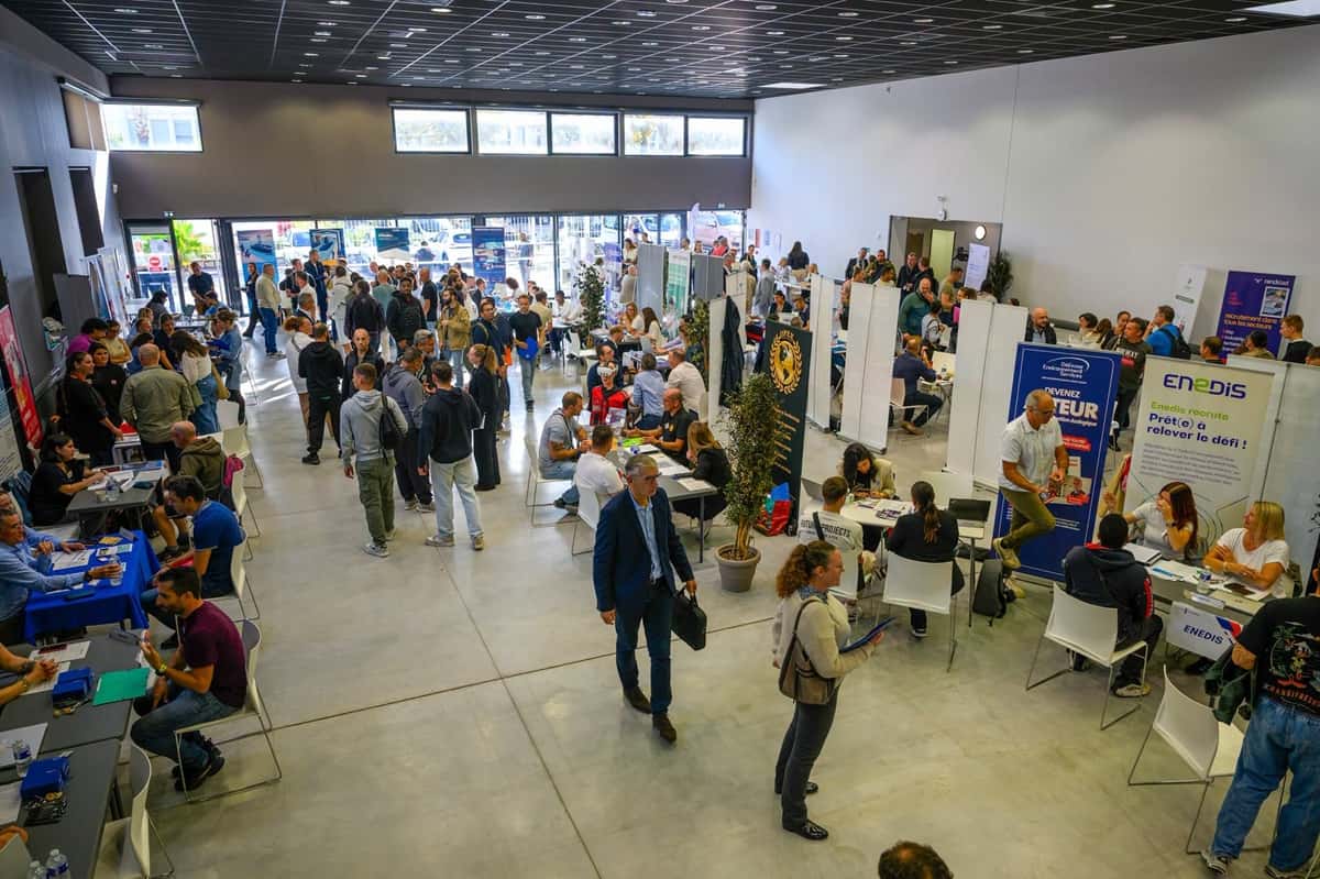À Toulon, plus de 500 personnes viennent rencontrer des recruteurs lors ...