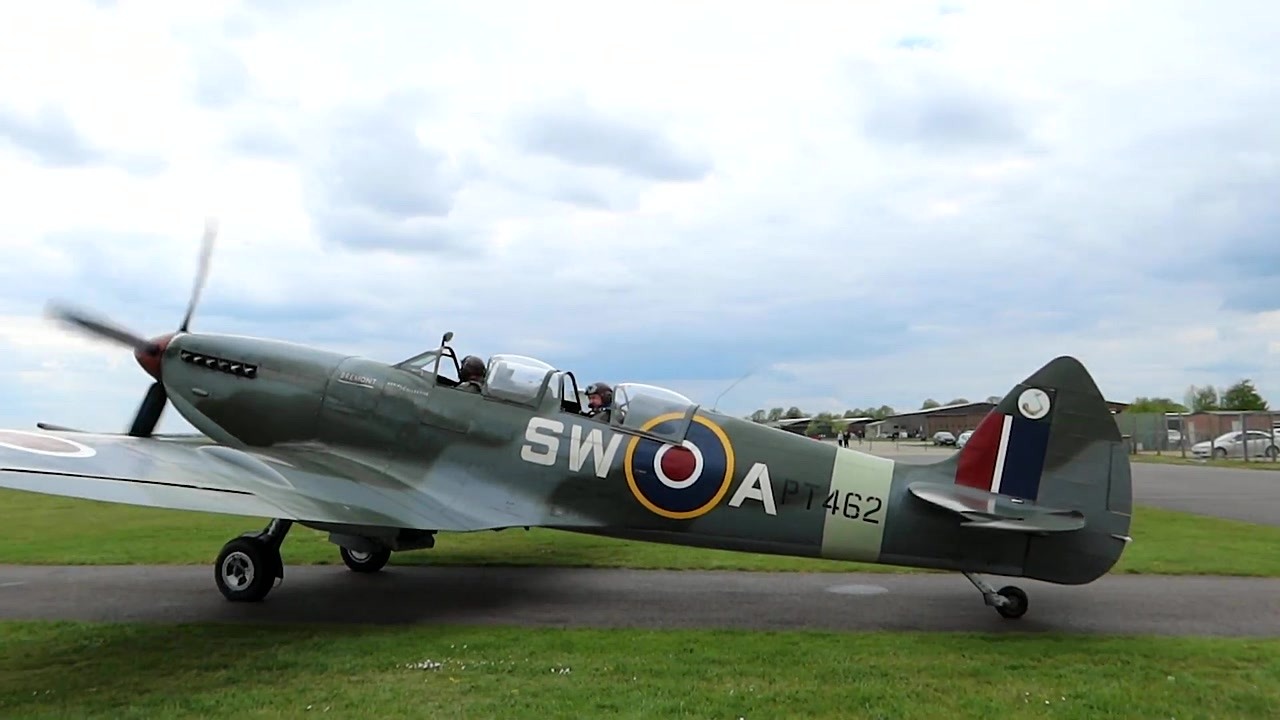 Mike Barnett takes the controls of a Supermarine Spitfire at Duxford