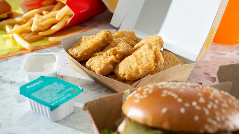 15 fast food orders Reddit recommends when money is tight