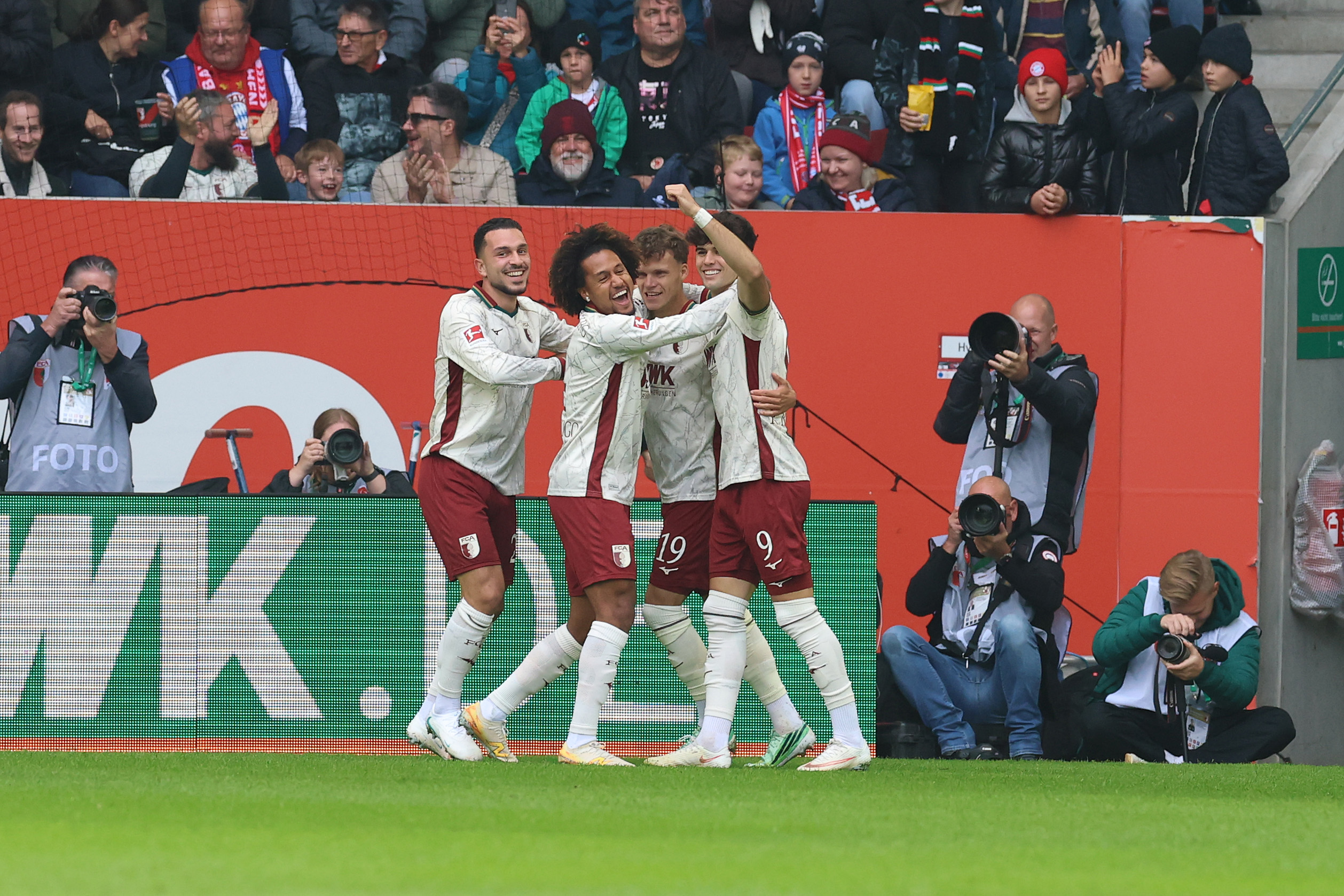 📸 Fastest Bundesliga goal ever! Neuer howler makes history