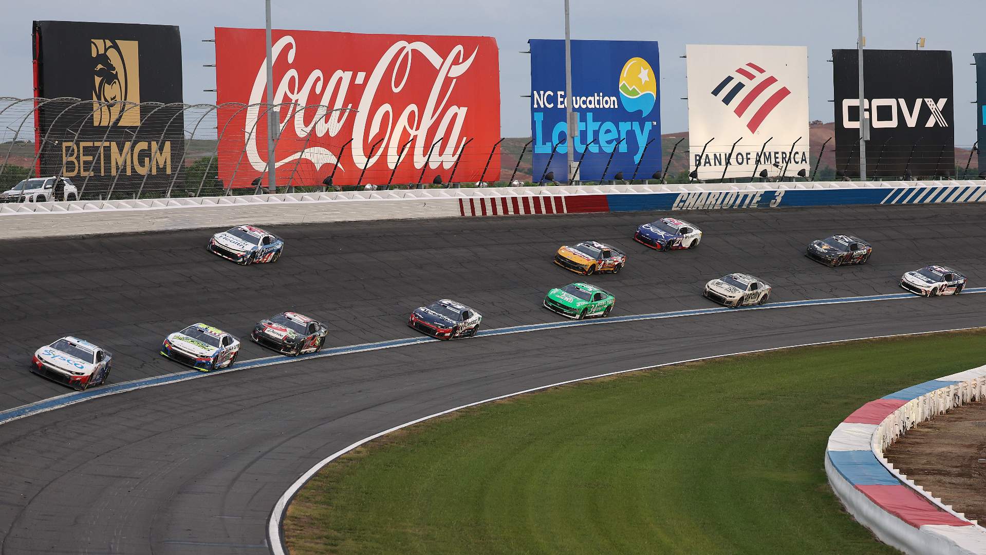 NASCAR Cup Series qualifying canceled due to rain: Who is on the pole?